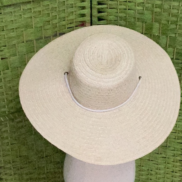 🌻NWOT Too Much Fun Big Floppy Hat Closet Must Have 🌻 - Picture 8 of 10